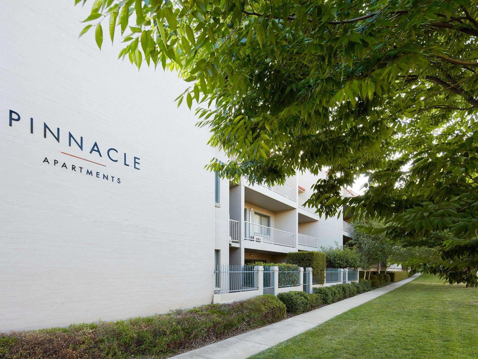 Pinnacle Apartments Canberra Bagian luar foto
